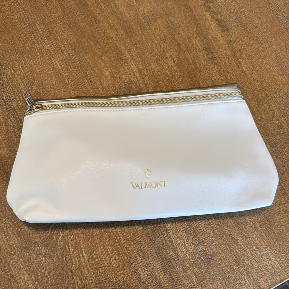 New Travel Size Valmont Gift Bag with Hydra3 Regenetic Serum and Cream - Picture 5 of 6